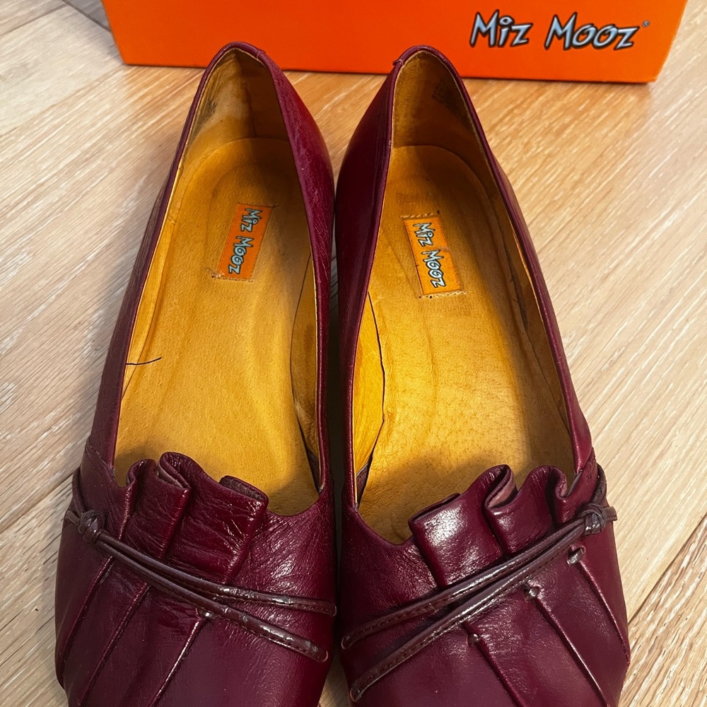 Super cute Mis Mooz loafers - Picture 4 of 5